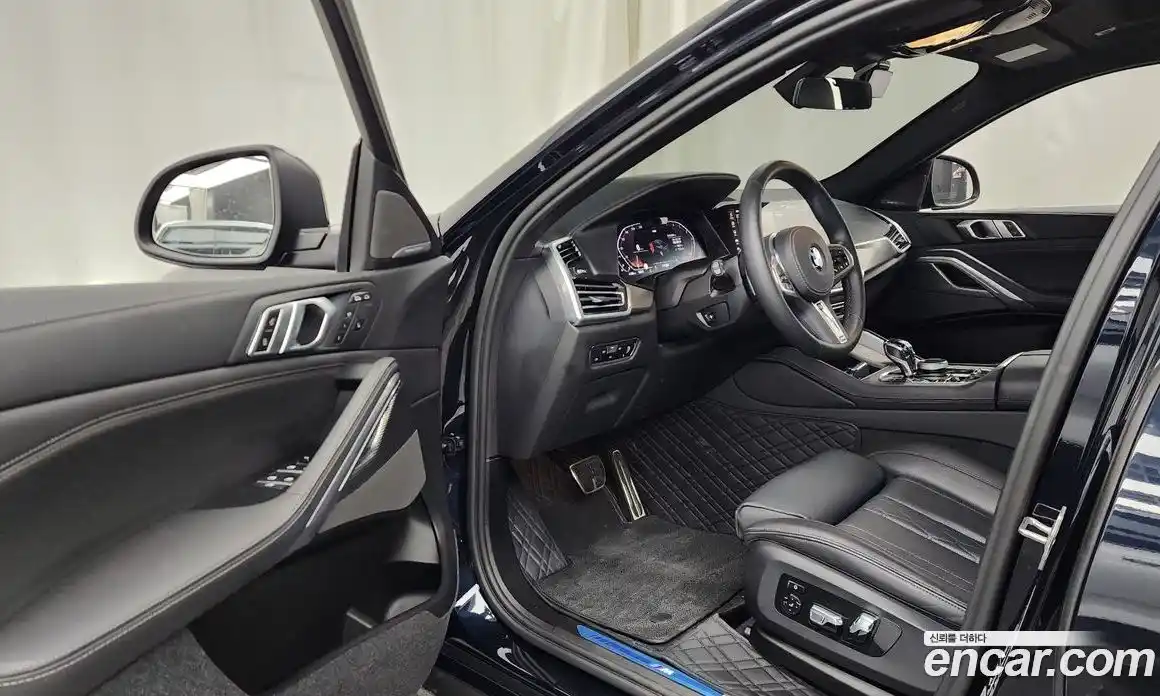 BMW X6 2023 3.0 автомат (гидро), фото 13