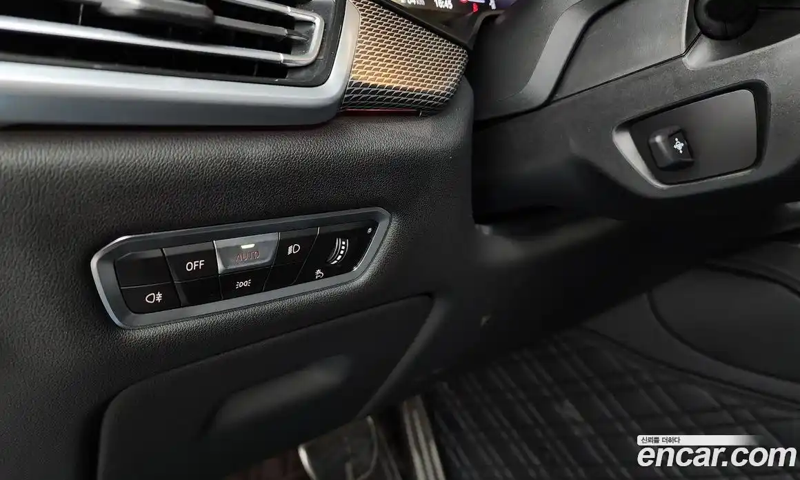 BMW X6 2023 3.0 автомат (гидро), фото 22