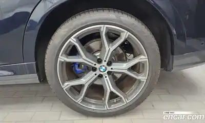 BMW X6 2023 3.0 автомат (гидро), миниатюра 7