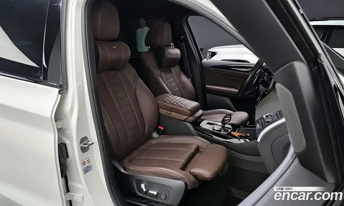 BMW X3 2023 3.0 автомат (гидро), фото 16