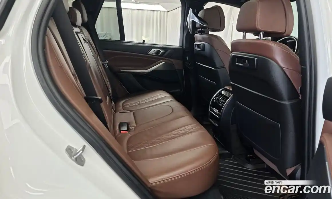 BMW X5 2022 3.0 автомат (гидро), фото 17