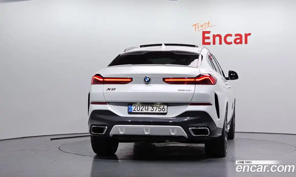 BMW X6 2022 3.0 автомат (гидро), фото 4