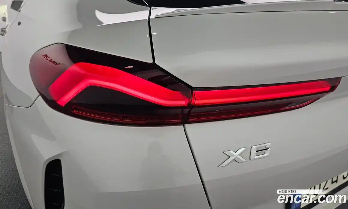 BMW X6 2022 3.0 автомат (гидро), фото 9