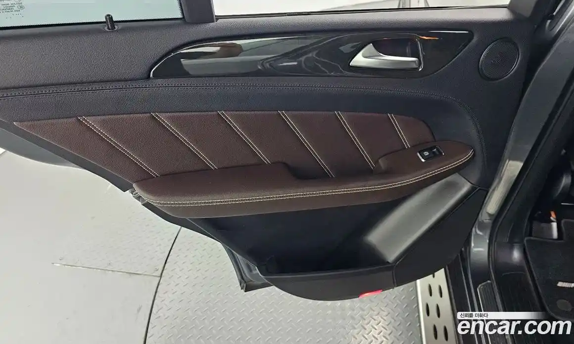 Mercedes-Benz GLE-Class 2017 5.5 гидро, фото 15 Mercedes-Benz GLE-Class 2017 5.5 гидро, фото 15