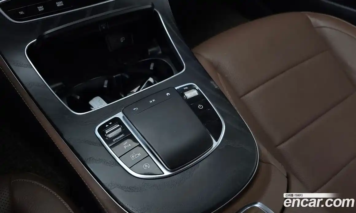 Mercedes-Benz E-Class 2023 2.0 автомат (гидро), фото 23