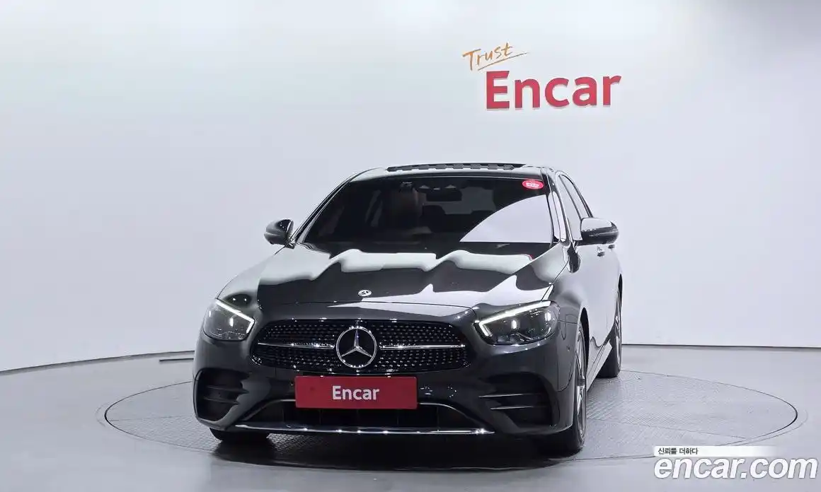 Mercedes-Benz E-Class 2023 2.0 автомат (гидро), фото 3