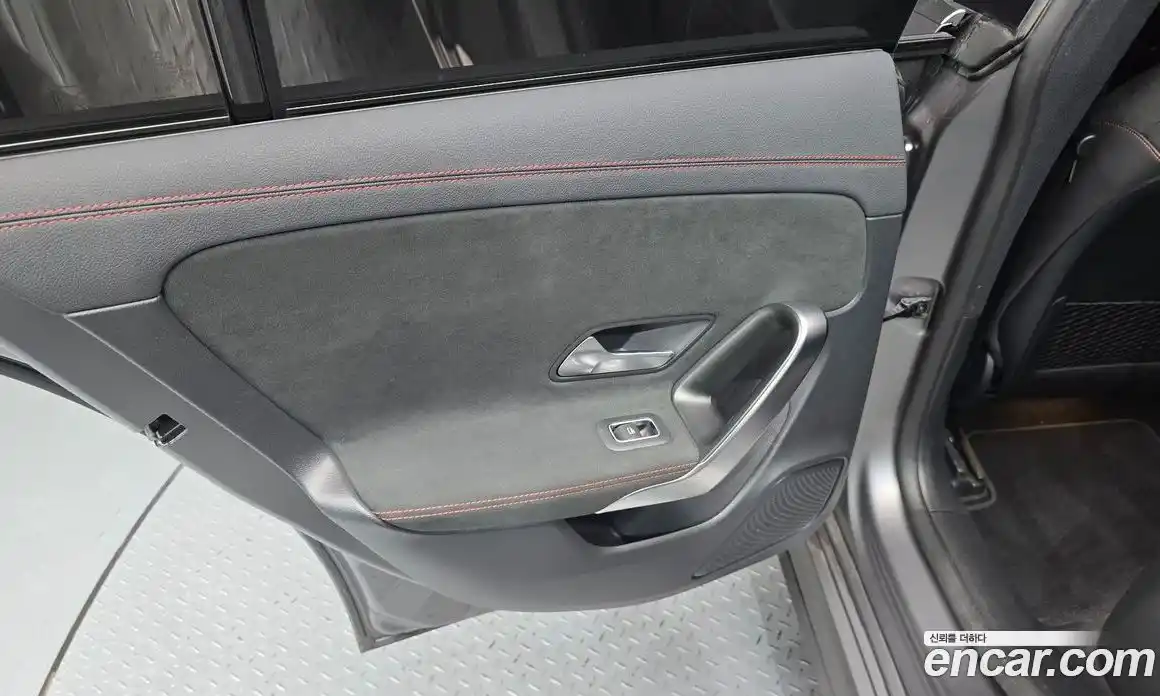 Mercedes-Benz CLA-Class 2020 2.0 гидро, фото 15