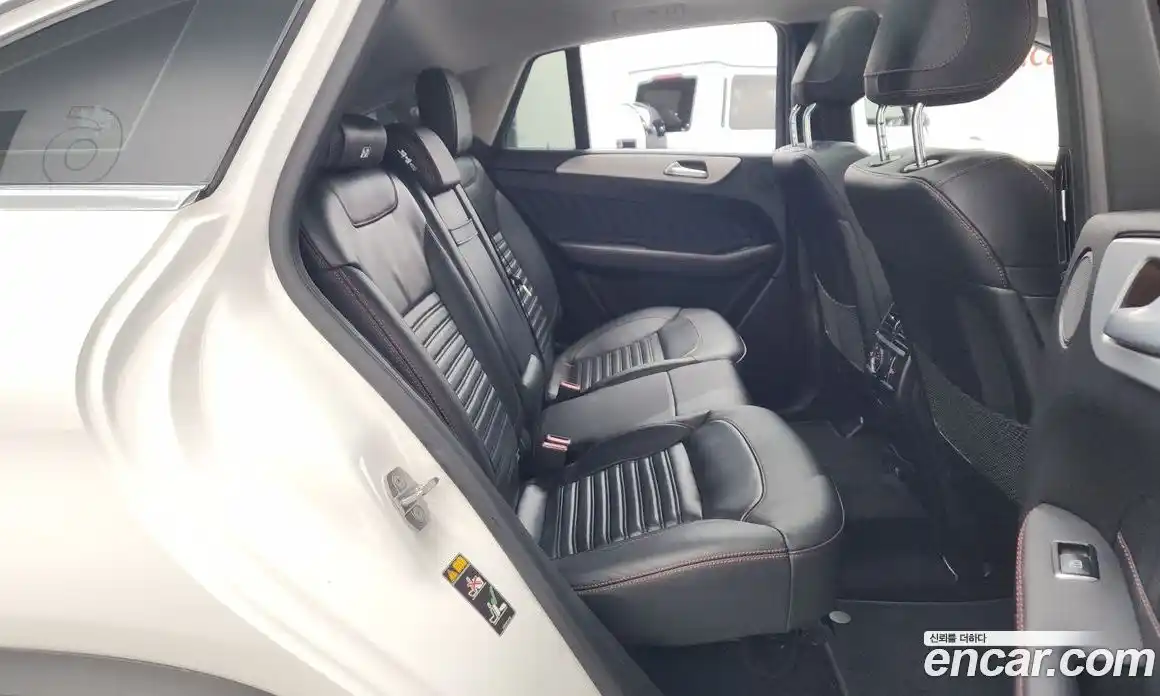 Mercedes-Benz GLE-Class 2018 3.0 гидро, фото 17 Mercedes-Benz GLE-Class 2018 3.0 гидро, фото 17