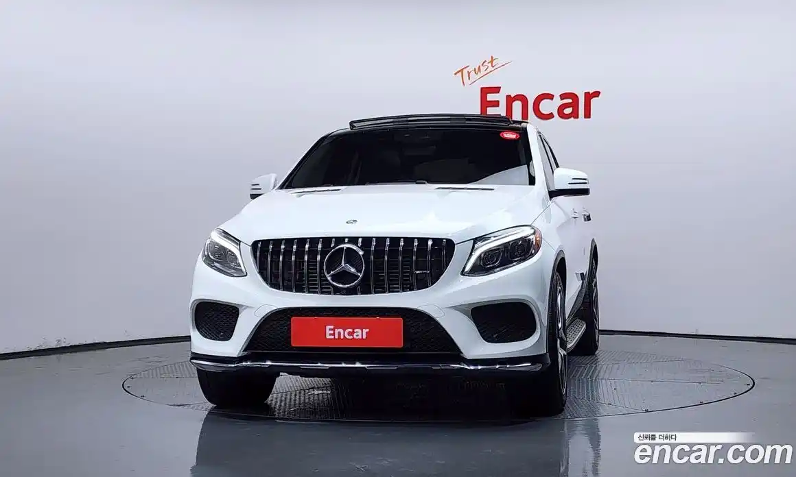 Mercedes-Benz GLE-Class 2018 3.0 гидро, фото 3 Mercedes-Benz GLE-Class 2018 3.0 гидро, фото 3