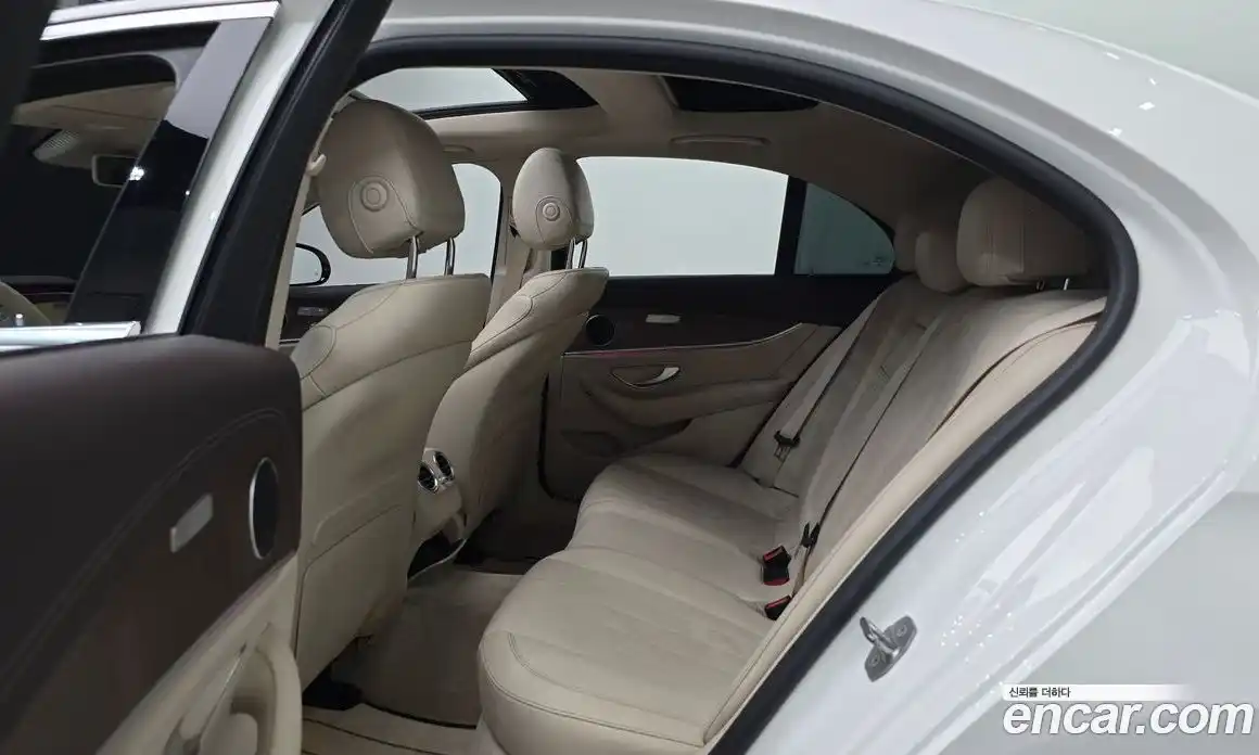 Mercedes-Benz E-Class 2016 2.0 автомат (гидро), фото 12