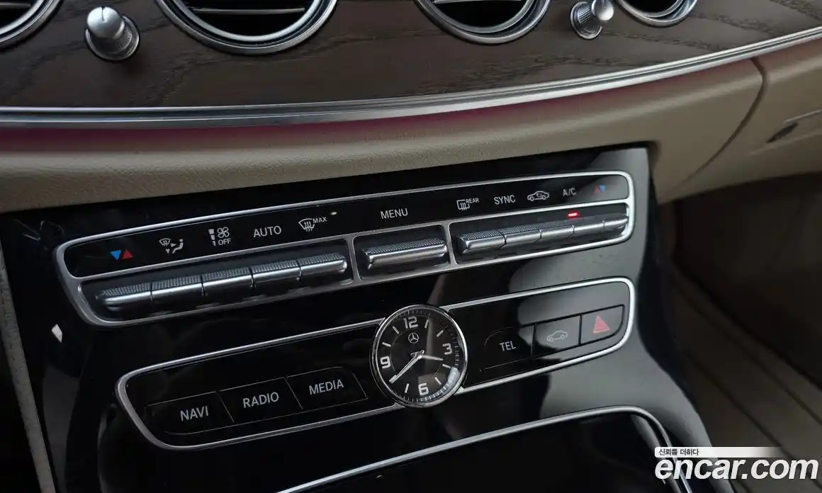 Mercedes-Benz E-Class 2016 2.0 автомат (гидро), фото 17