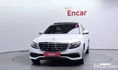 Mercedes-Benz E-Class 2016 2.0 автомат (гидро), миниатюра 3