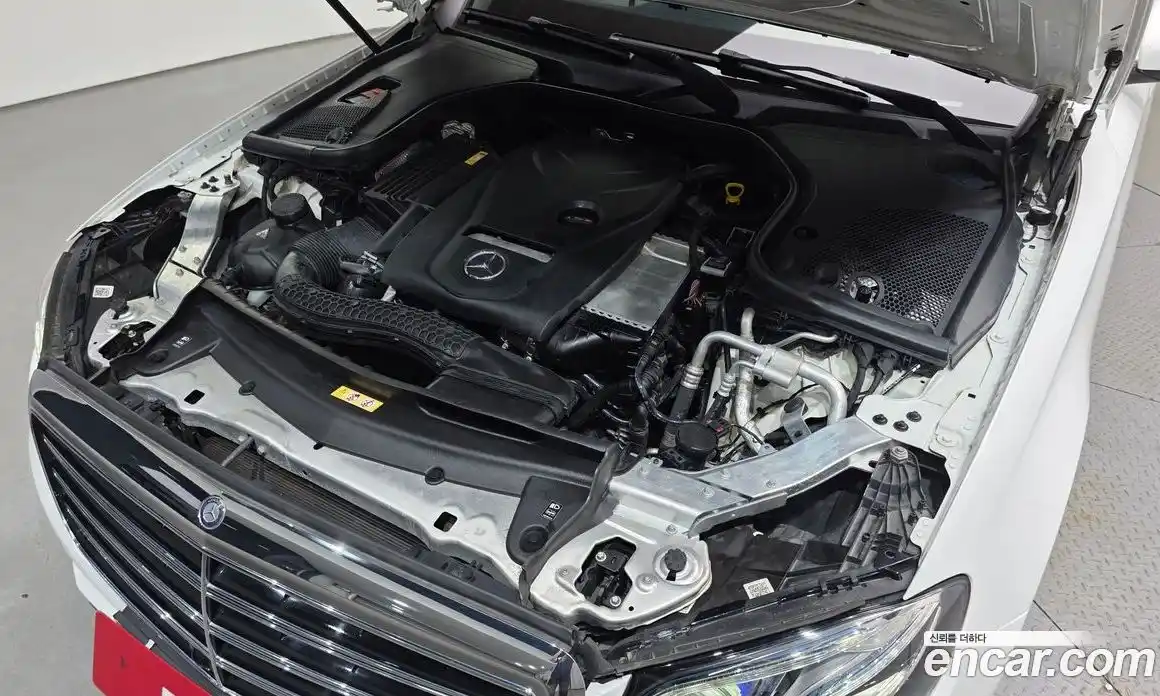 Mercedes-Benz E-Class 2016 2.0 автомат (гидро), фото 6