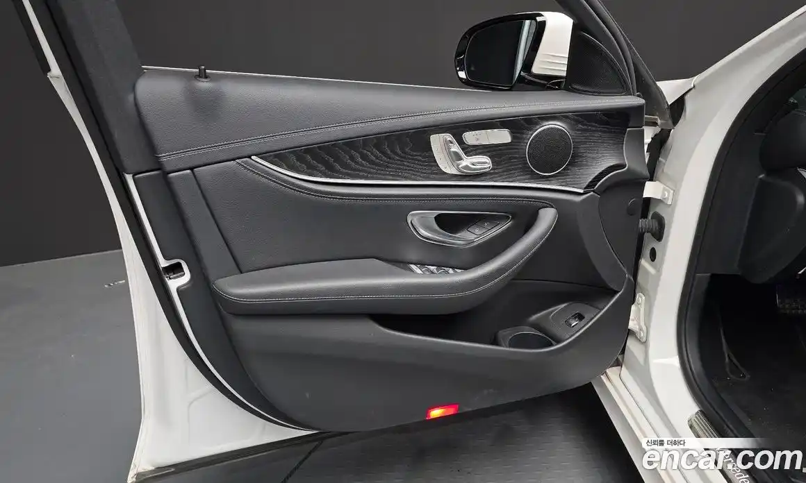 Mercedes-Benz E-Class 2020 1.9 автомат (гидро), фото 14