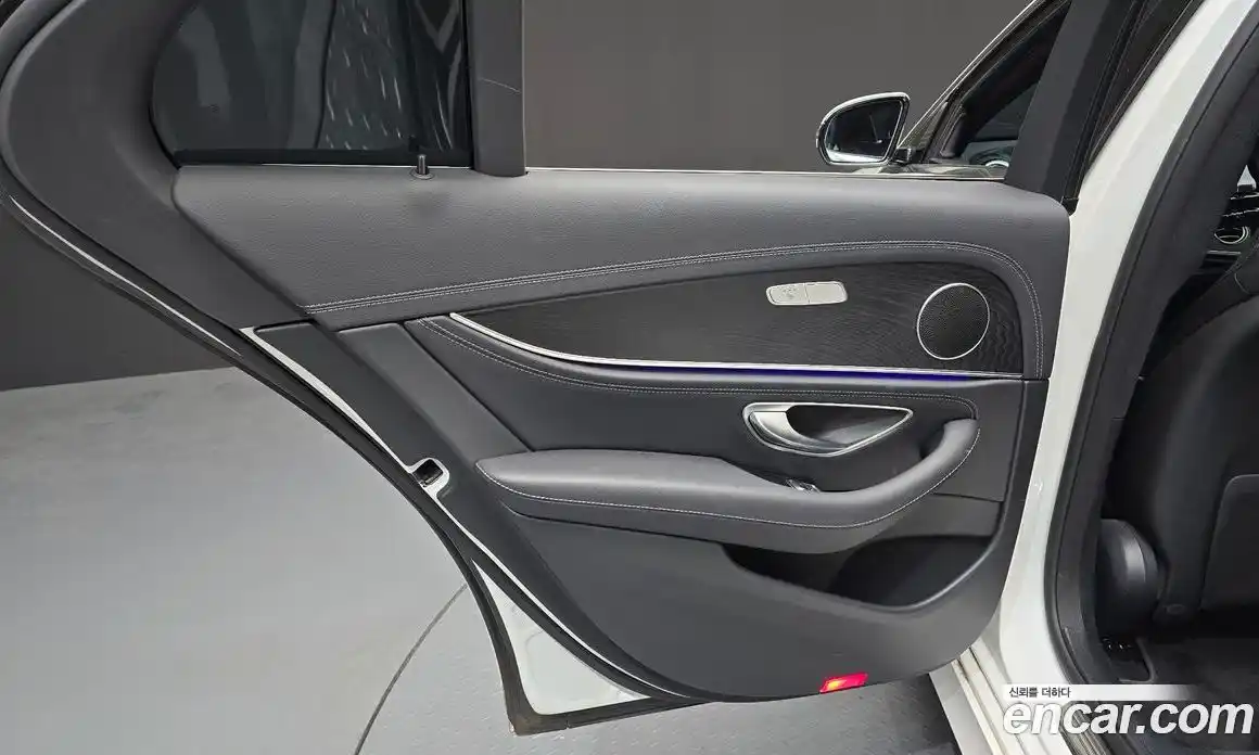 Mercedes-Benz E-Class 2020 1.9 автомат (гидро), фото 15