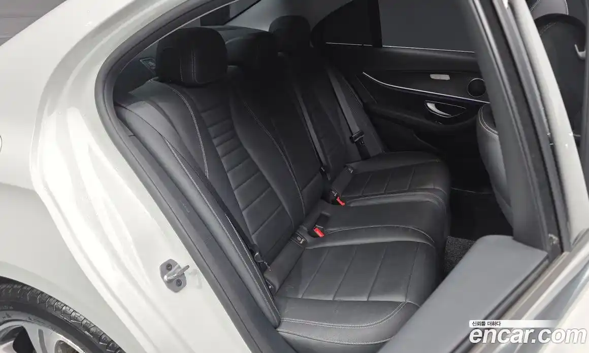 Mercedes-Benz E-Class 2019 1.9 автомат (гидро), фото 17