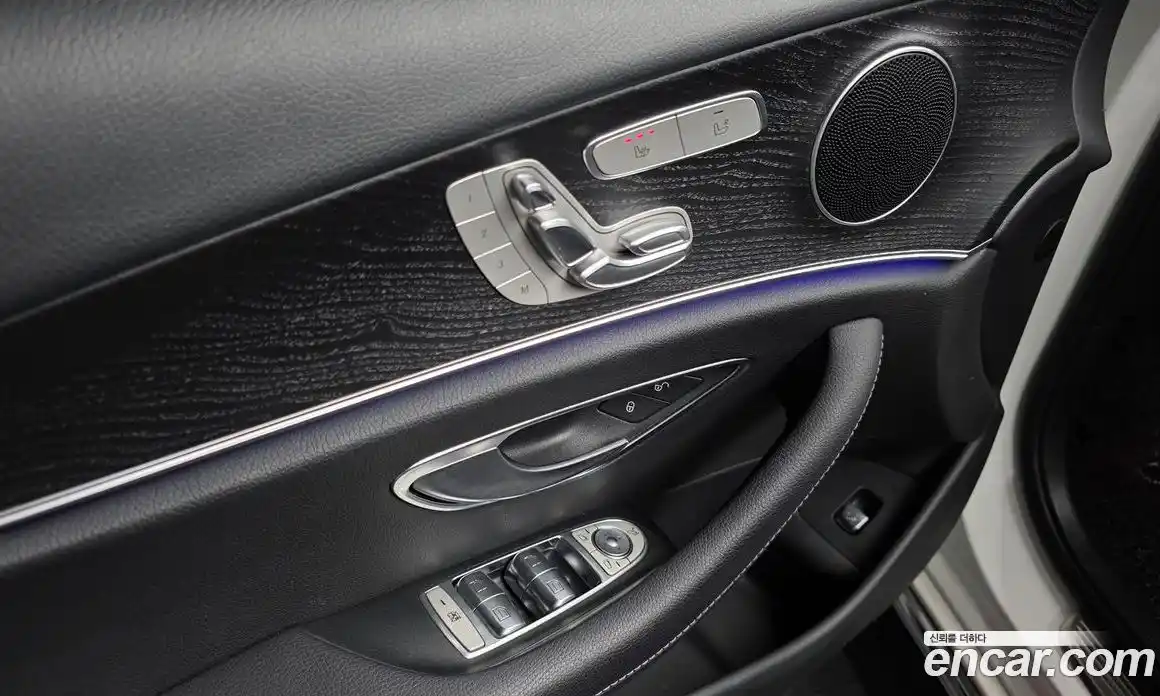 Mercedes-Benz E-Class 2019 1.9 автомат (гидро), фото 21
