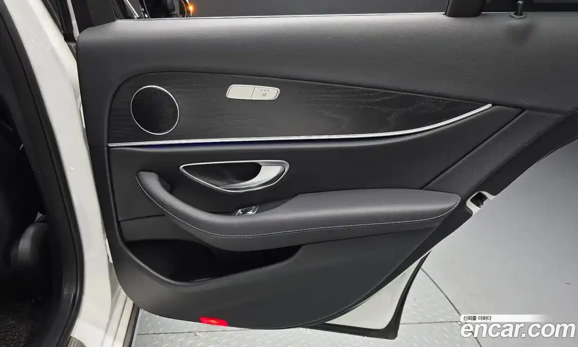 Mercedes-Benz E-Class 2019 1.9 автомат (гидро), фото 32