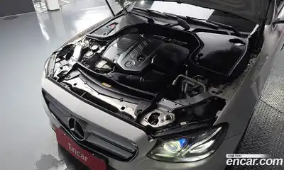 Mercedes-Benz E-Class 2019 1.9 автомат (гидро), миниатюра 6