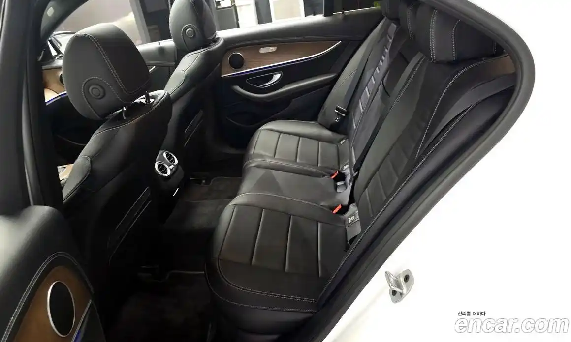 Mercedes-Benz E-Class 2021 1.9 автомат (гидро), фото 11
