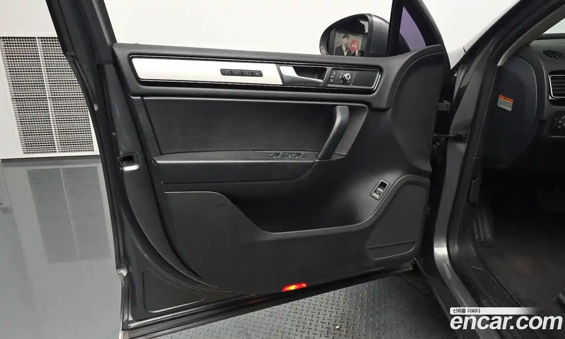 Volkswagen Touareg 2014 3.0 автомат (гидро), фото 13