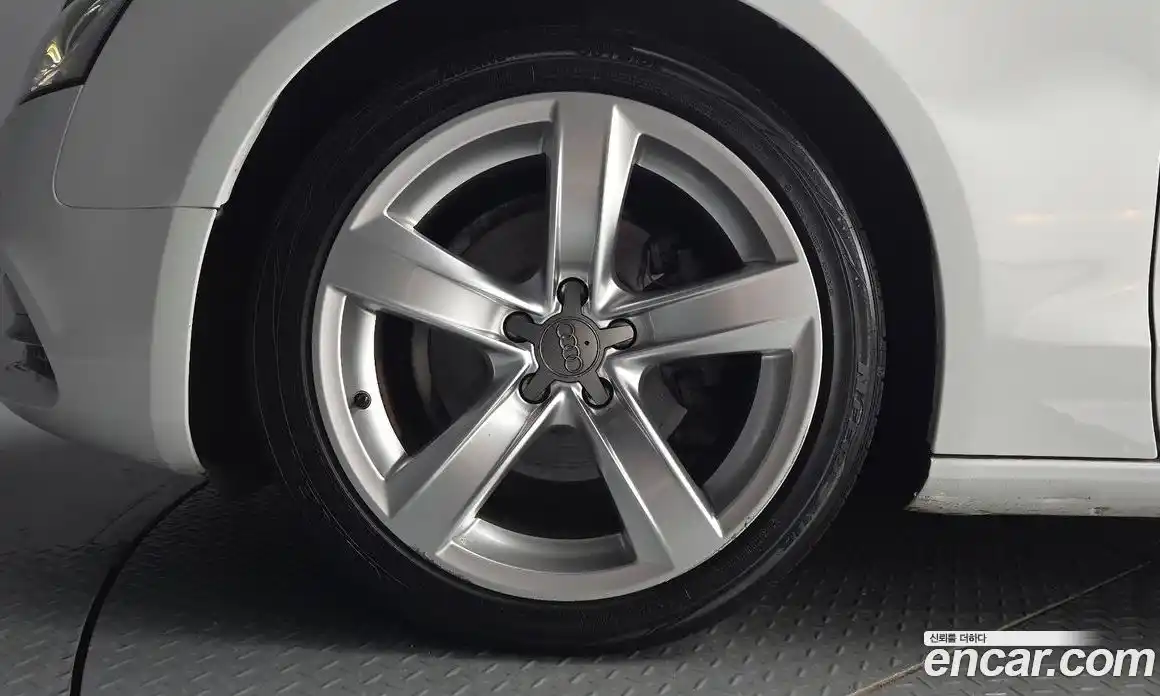 Audi A5 2015 2.0 автомат (гидро), фото 5