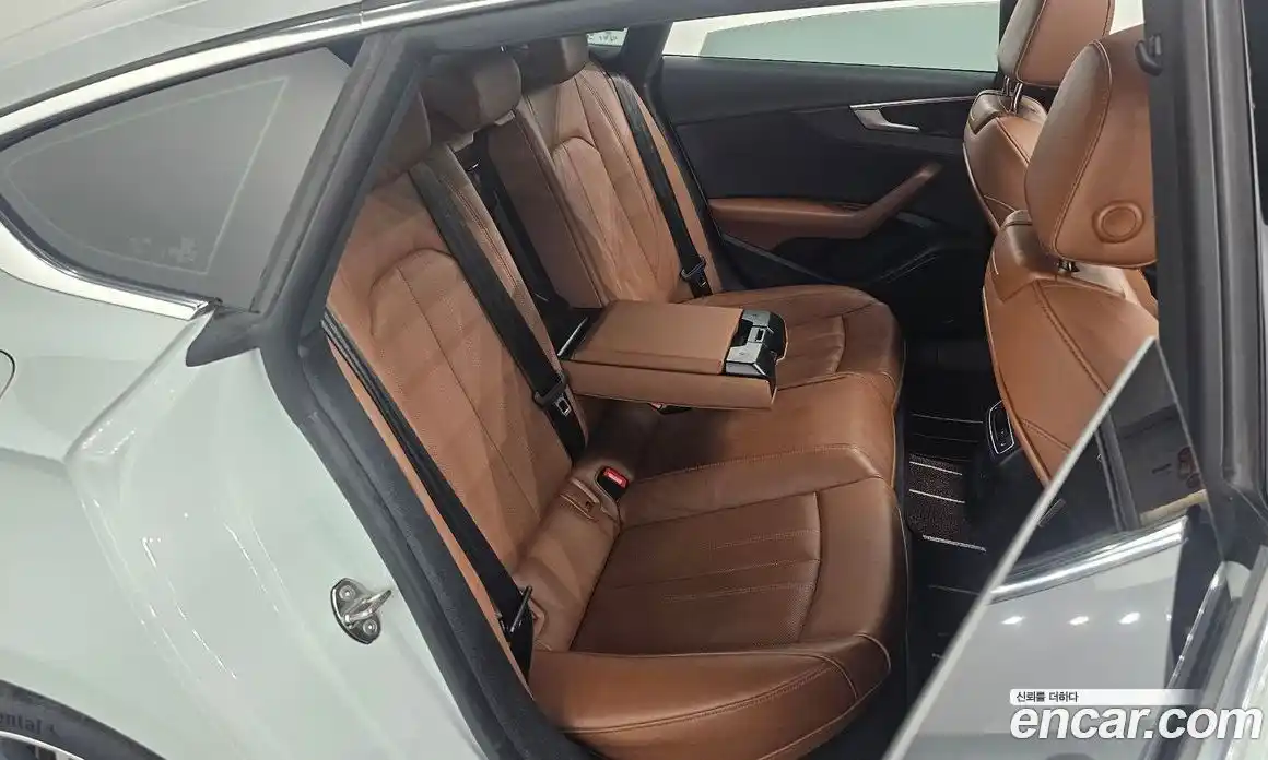Audi A5 2022 2.0 автомат (гидро), фото 11