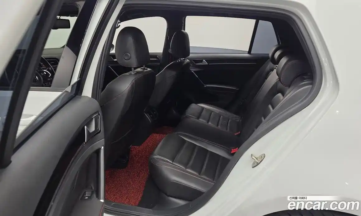 Volkswagen Golf 2014 2.0 автомат (гидро), фото 11