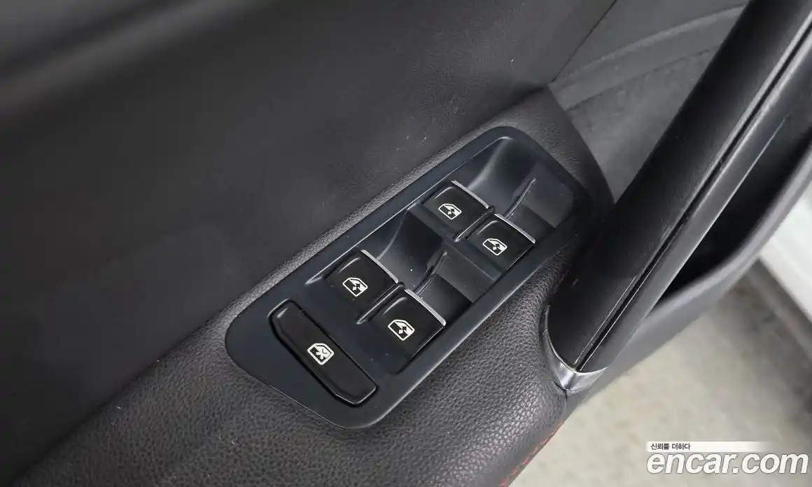 Volkswagen Golf 2014 2.0 автомат (гидро), фото 13