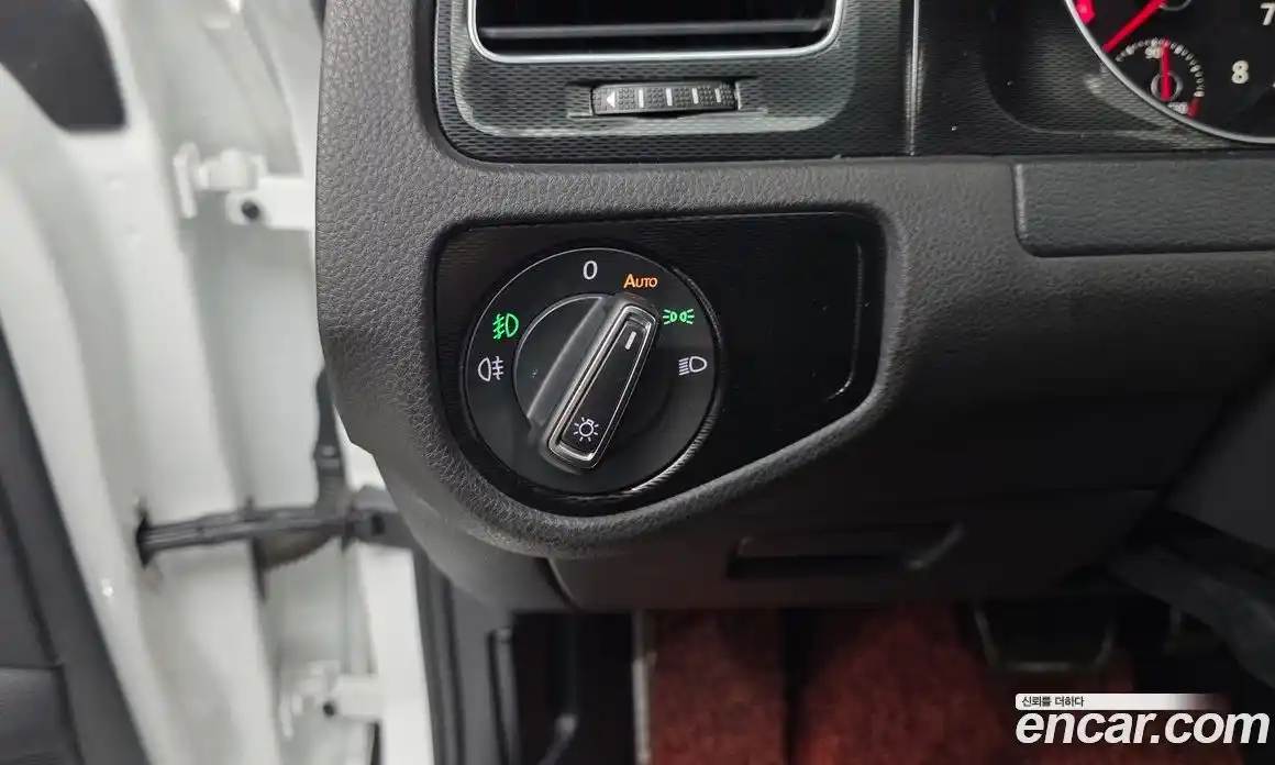 Volkswagen Golf 2014 2.0 автомат (гидро), фото 14