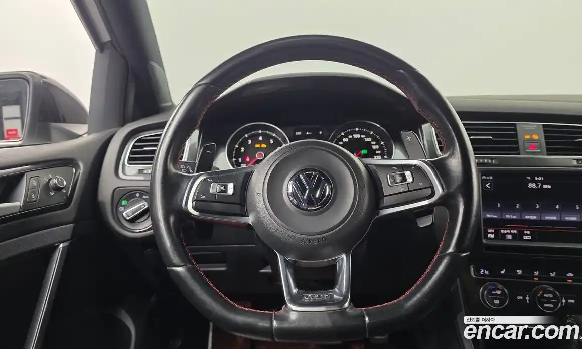 Volkswagen Golf 2014 2.0 автомат (гидро), фото 15