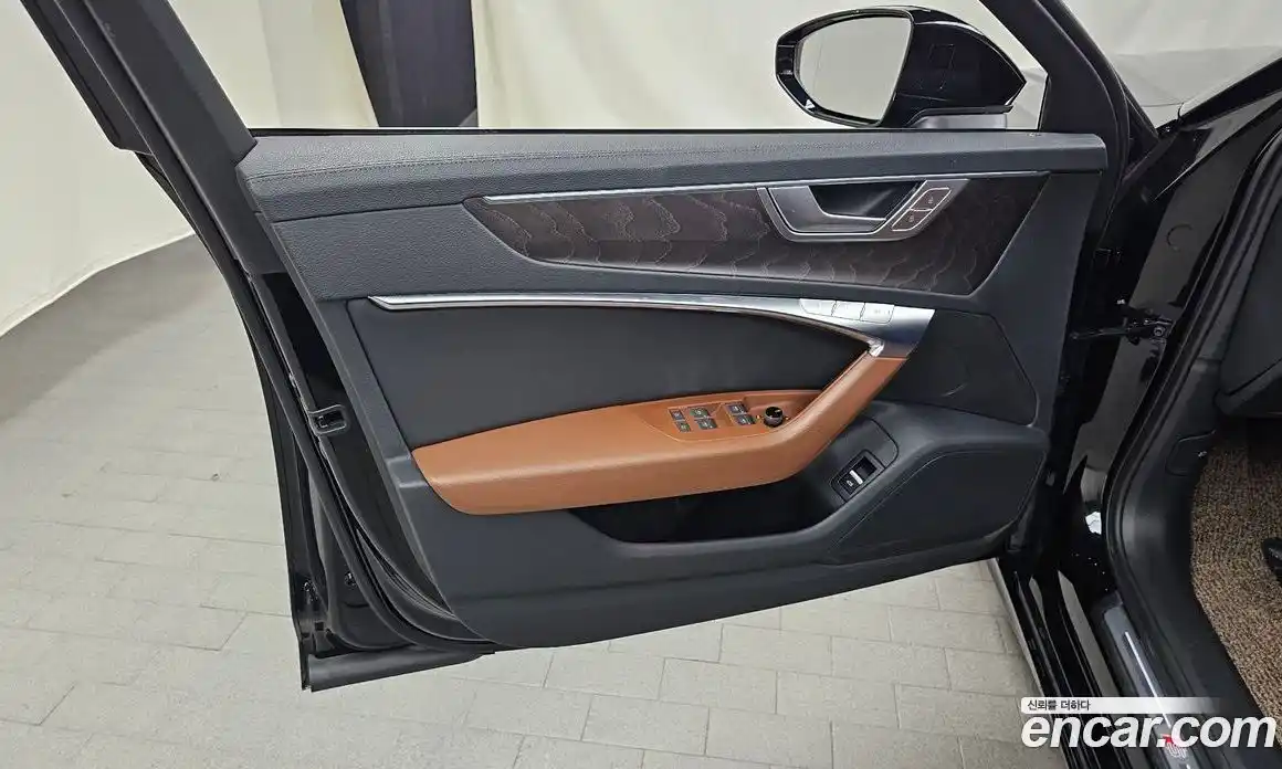 Audi A6 2020 2.0 автомат (гидро), фото 14