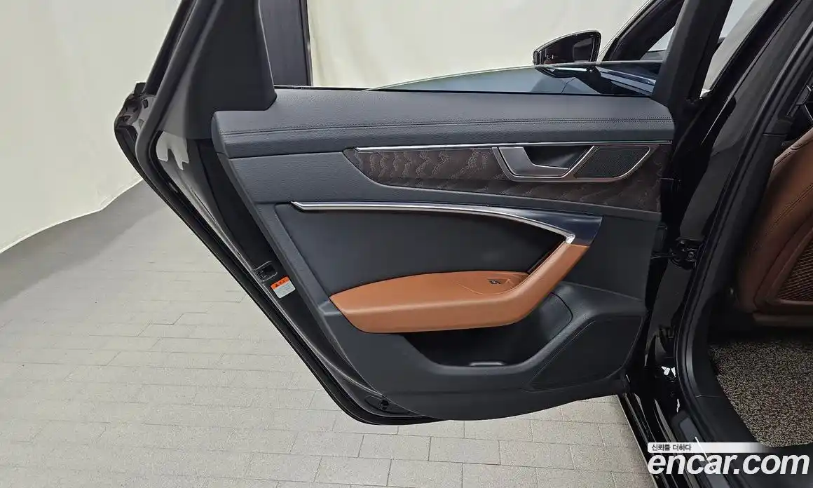 Audi A6 2020 2.0 автомат (гидро), фото 15