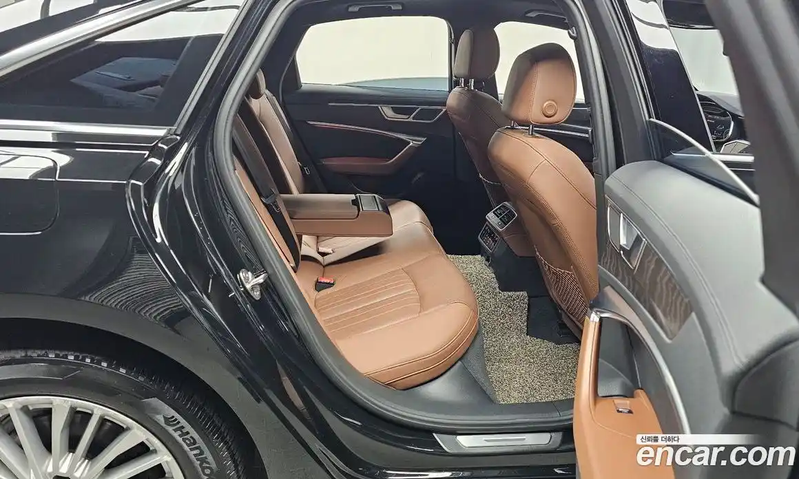 Audi A6 2020 2.0 автомат (гидро), фото 17