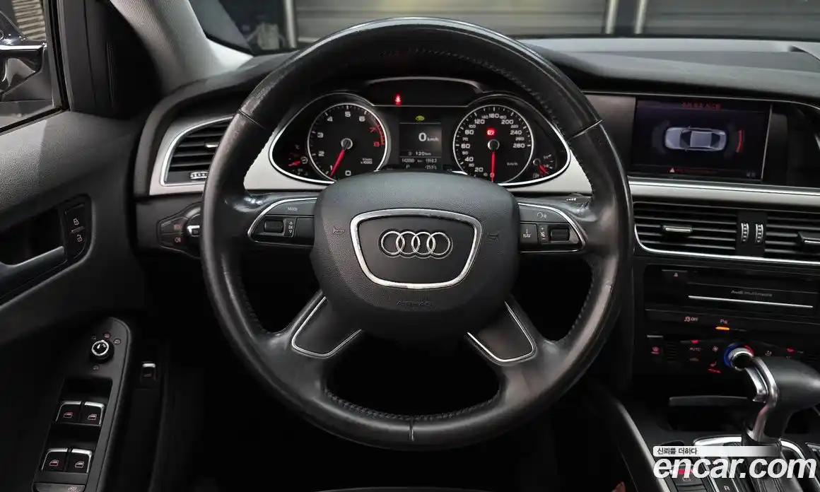 Audi A4 2013 2.0 автомат (гидро), фото 13