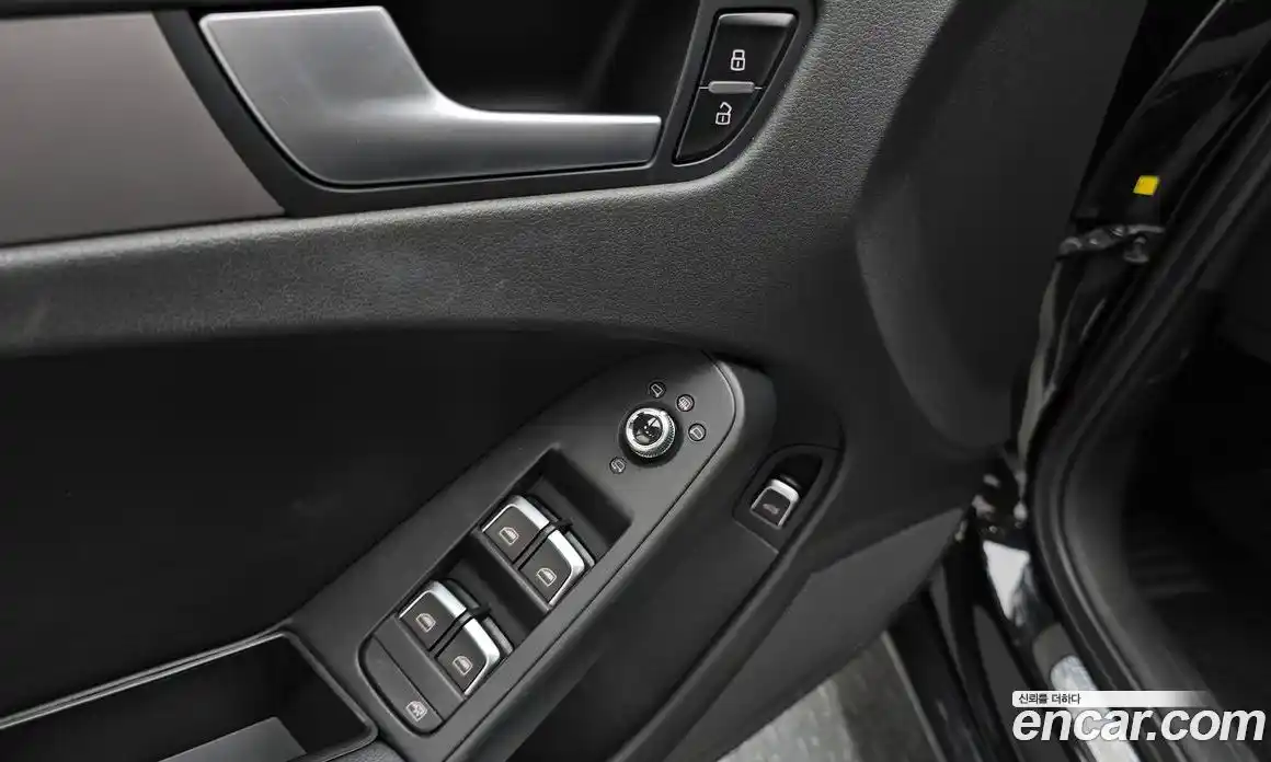 Audi A4 2013 2.0 автомат (гидро), фото 17