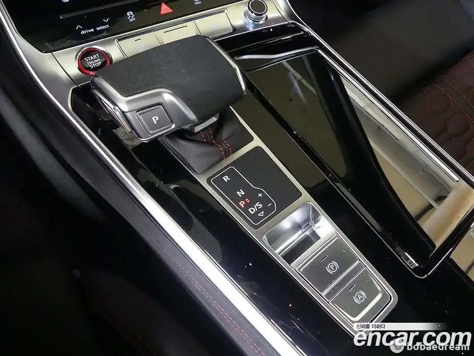Audi RS6 2024 4.0 автомат (гидро), фото 6