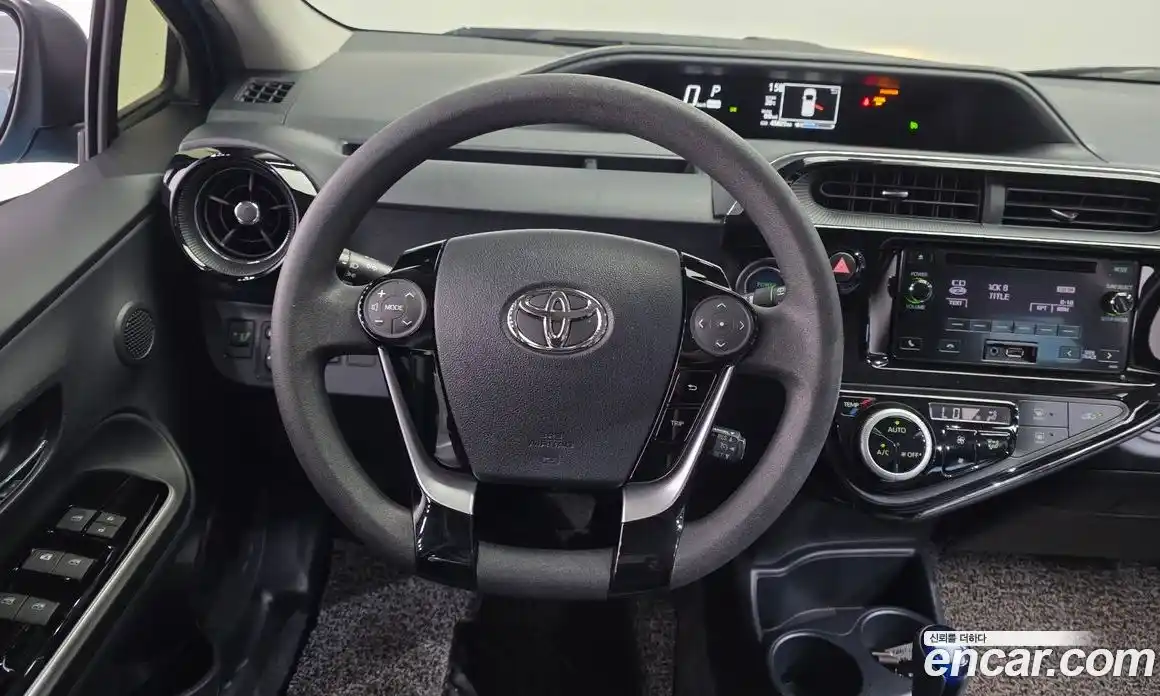 Toyota Prius 2019 1.5 автомат (гидро), фото 13 Toyota Prius 2019 1.5 автомат (гидро), фото 13