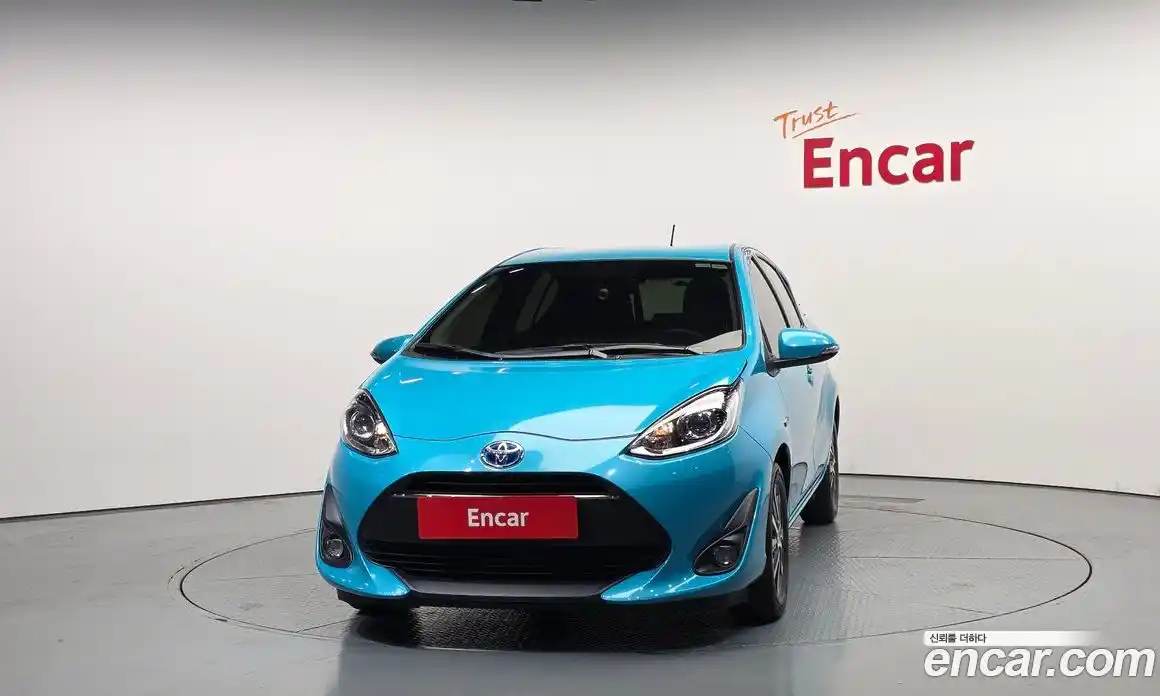 Toyota Prius 2019 1.5 автомат (гидро), фото 3 Toyota Prius 2019 1.5 автомат (гидро), фото 3