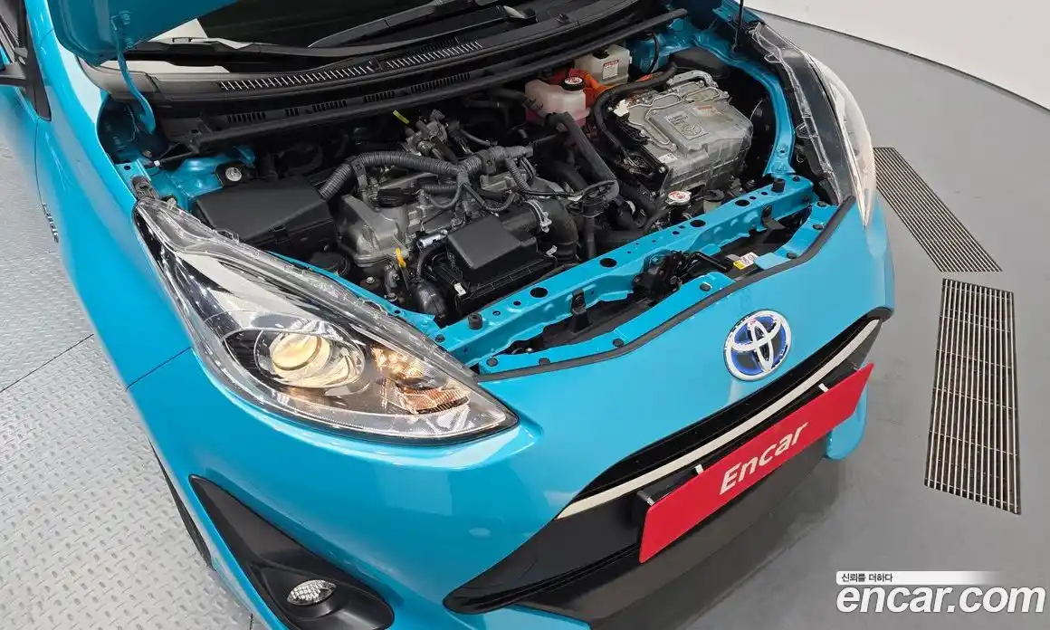 Toyota Prius 2019 1.5 автомат (гидро), фото 6 Toyota Prius 2019 1.5 автомат (гидро), фото 6