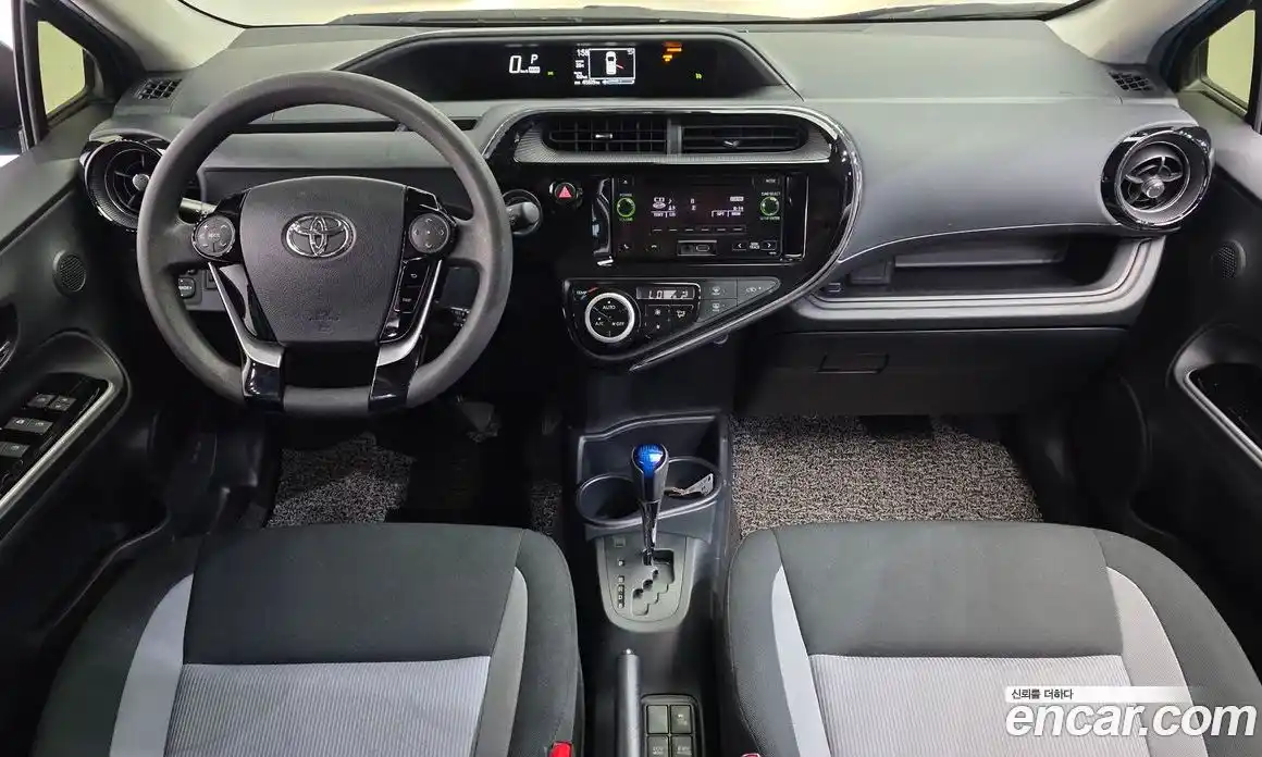 Toyota Prius 2019 1.5 автомат (гидро), фото 7 Toyota Prius 2019 1.5 автомат (гидро), фото 7
