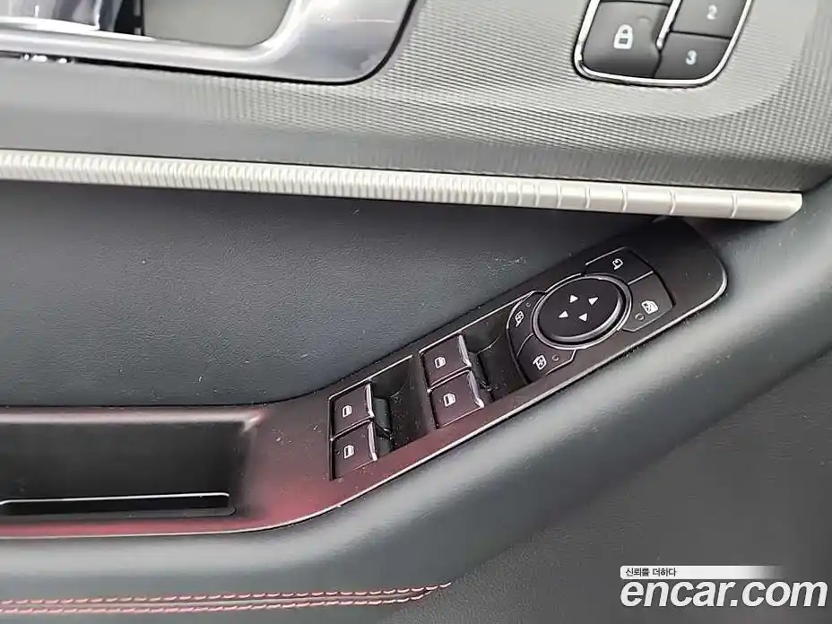 Ford Explorer 2025 2.3 автомат (гидро), фото 15