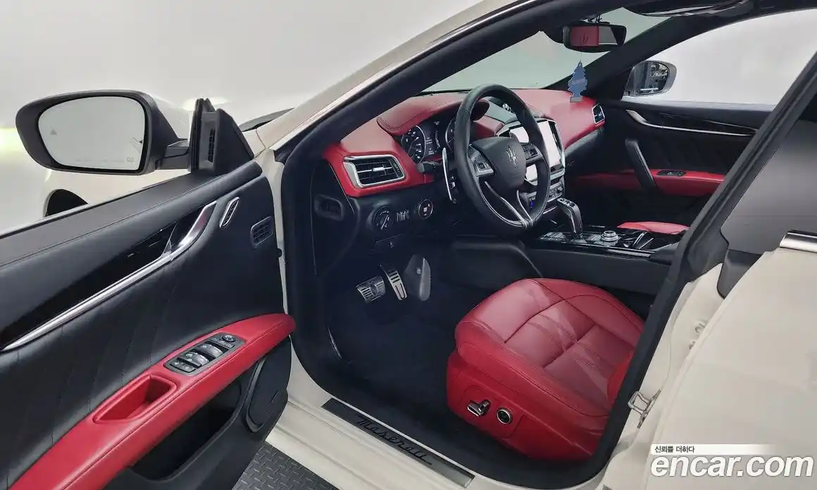 Maserati Ghibli 2021 2.0 автомат (гидро), фото 13 Maserati Ghibli 2021 2.0 автомат (гидро), фото 13