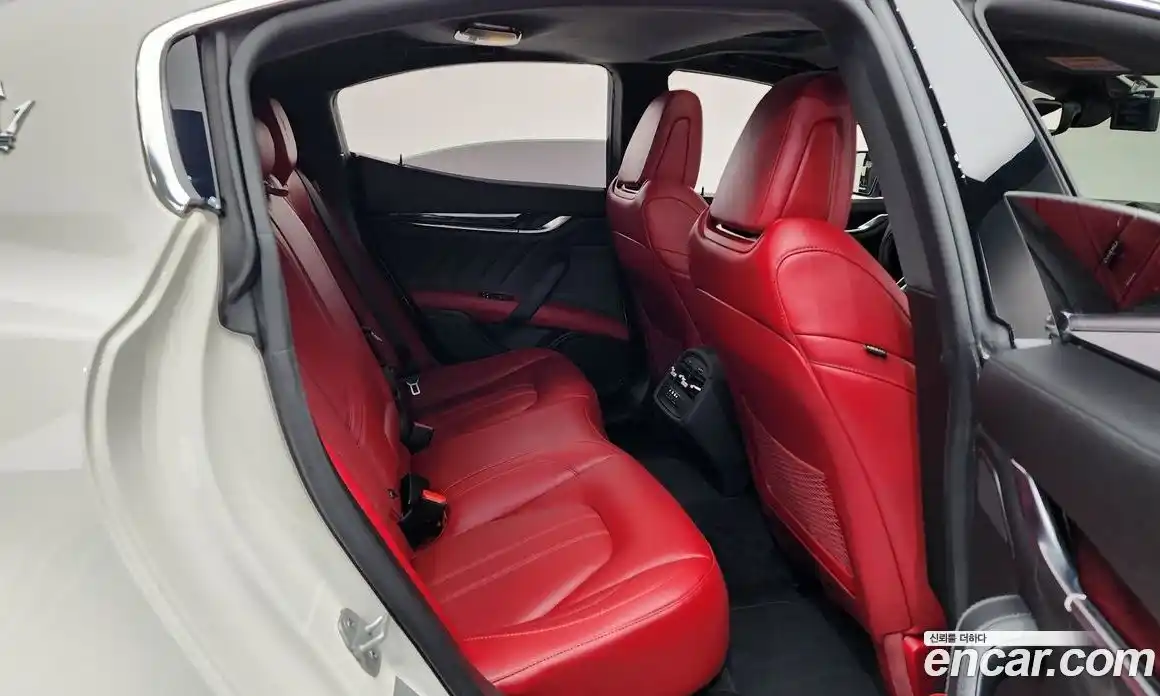 Maserati Ghibli 2021 2.0 автомат (гидро), фото 17 Maserati Ghibli 2021 2.0 автомат (гидро), фото 17
