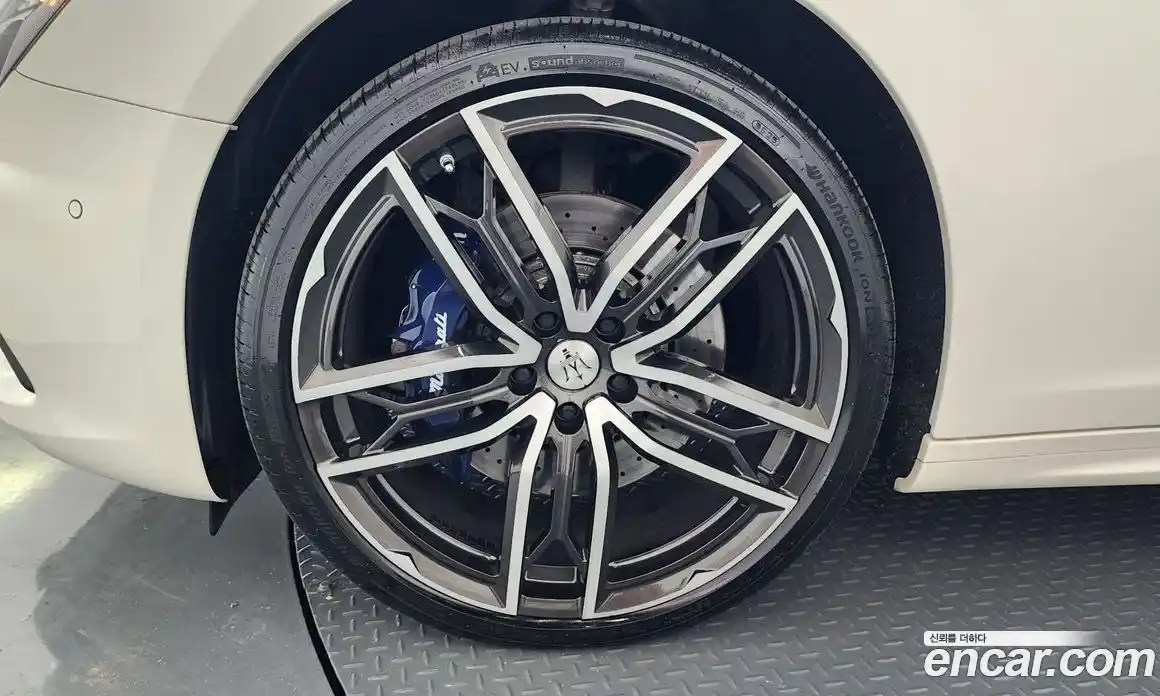 Maserati Ghibli 2021 2.0 автомат (гидро), фото 5 Maserati Ghibli 2021 2.0 автомат (гидро), фото 5