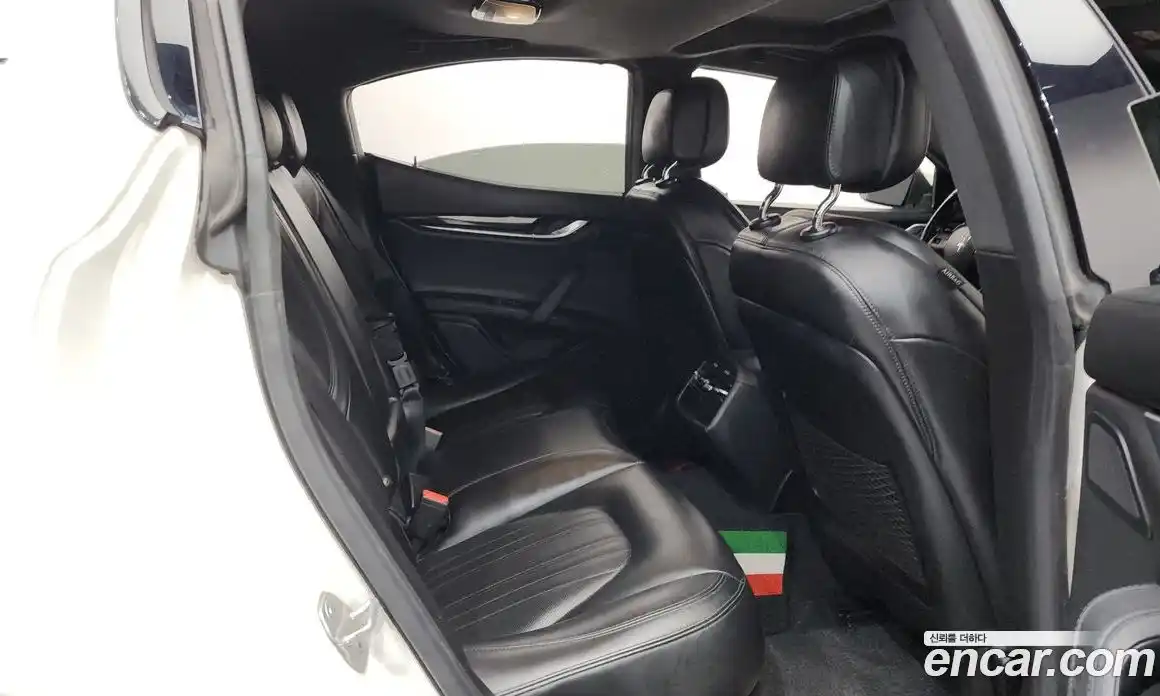 Maserati Ghibli 2017 3.0 автомат (гидро), фото 11 Maserati Ghibli 2017 3.0 автомат (гидро), фото 11