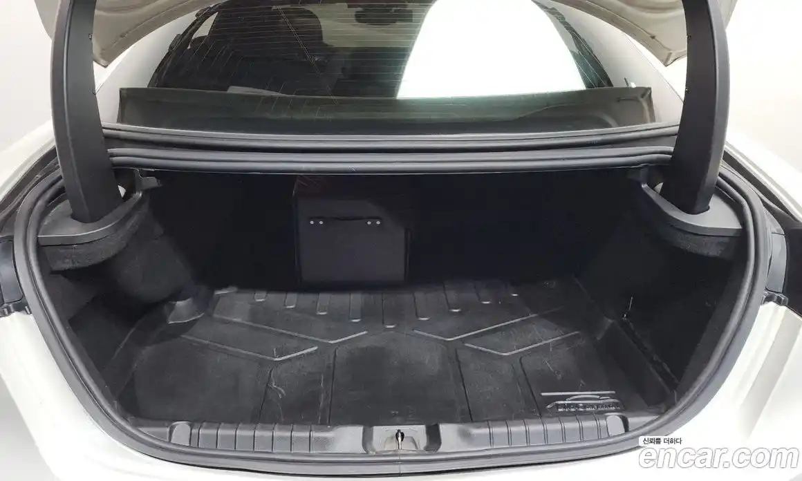 Maserati Ghibli 2017 3.0 автомат (гидро), фото 16 Maserati Ghibli 2017 3.0 автомат (гидро), фото 16