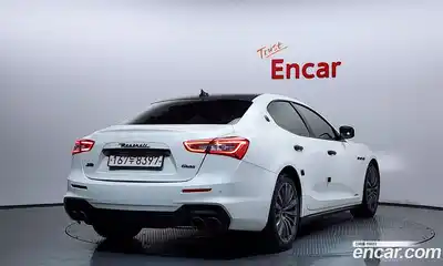 Maserati Ghibli 2017 3.0 автомат (гидро), миниатюра 2 Maserati Ghibli 2017 3.0 автомат (гидро), миниатюра 2