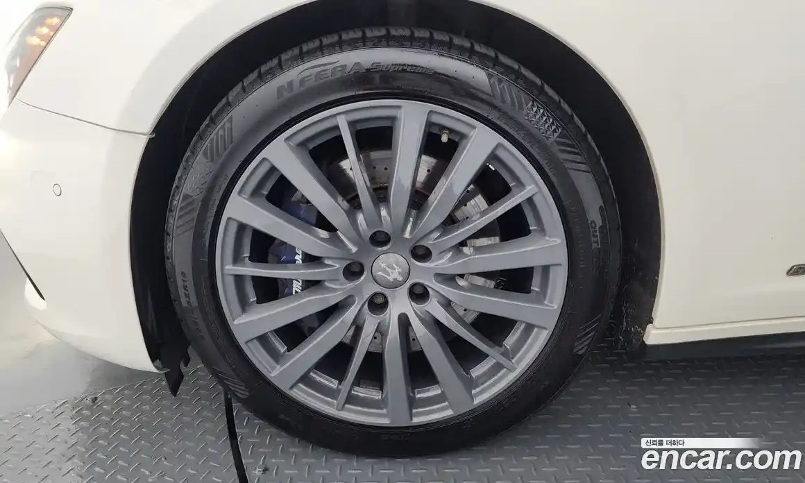 Maserati Ghibli 2017 3.0 автомат (гидро), фото 5 Maserati Ghibli 2017 3.0 автомат (гидро), фото 5