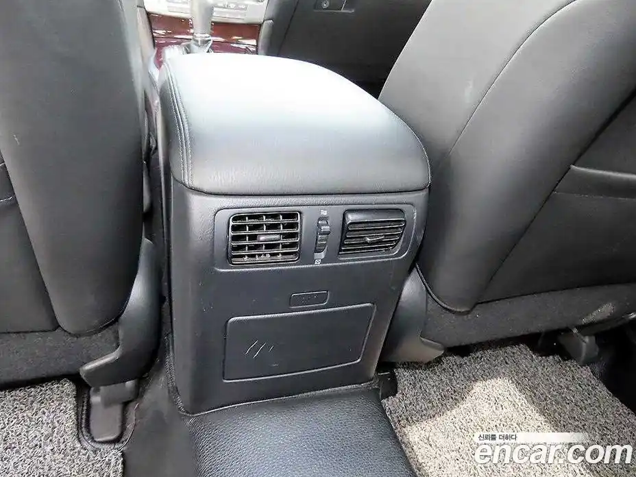 Infiniti Q70 2017 3.7 автомат (гидро), фото 16 Infiniti Q70 2017 3.7 автомат (гидро), фото 16